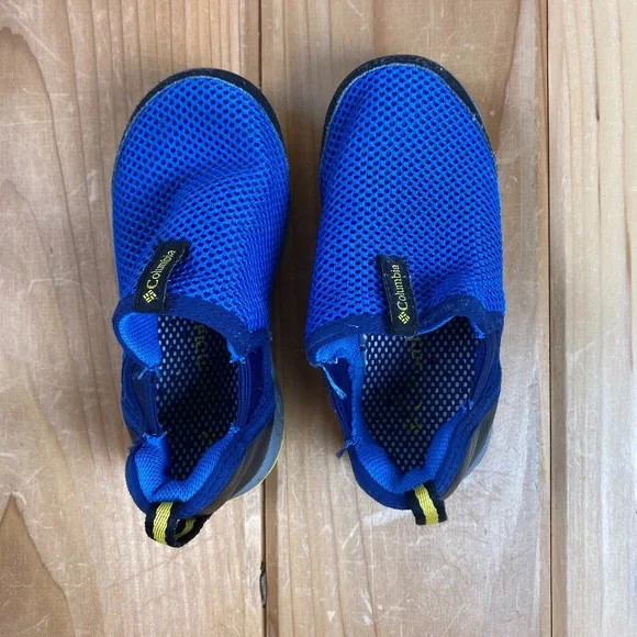 Columbia Kids Pull On Sneakers/Water Shoes - Picture 1 of 4